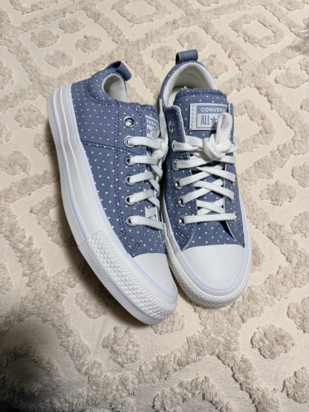 Converse Blue Polka Dot Low Top Sneakers